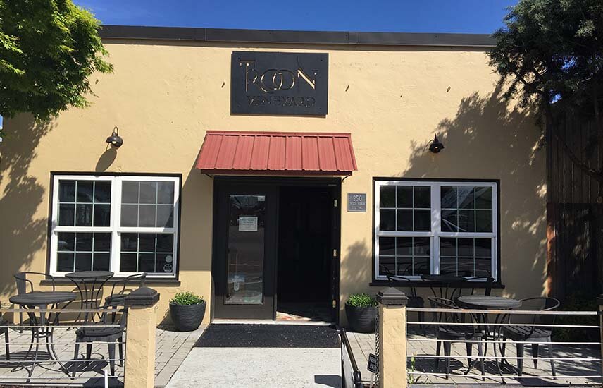 Troon Vineyard McMinnville Wine Bar Visit McMinnville